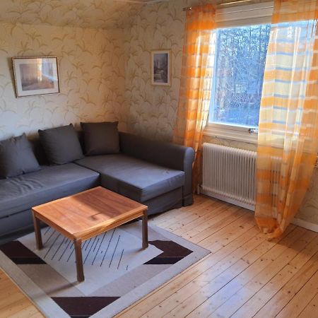 Liten Laegenhet 2 + 2 Pers Fagelfors ภายนอก รูปภาพ