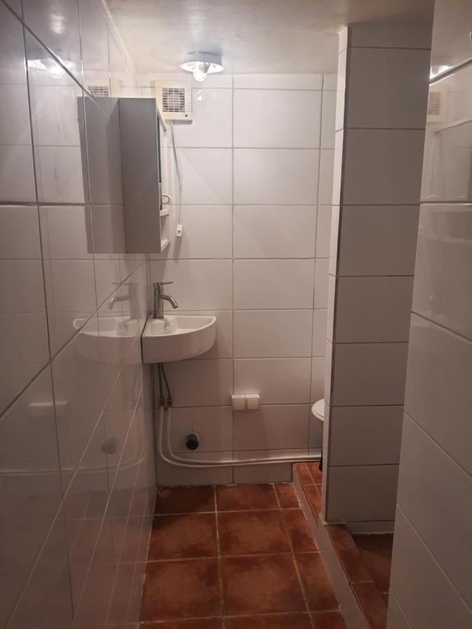 Liten Laegenhet 2 + 2 Pers Fagelfors ภายนอก รูปภาพ