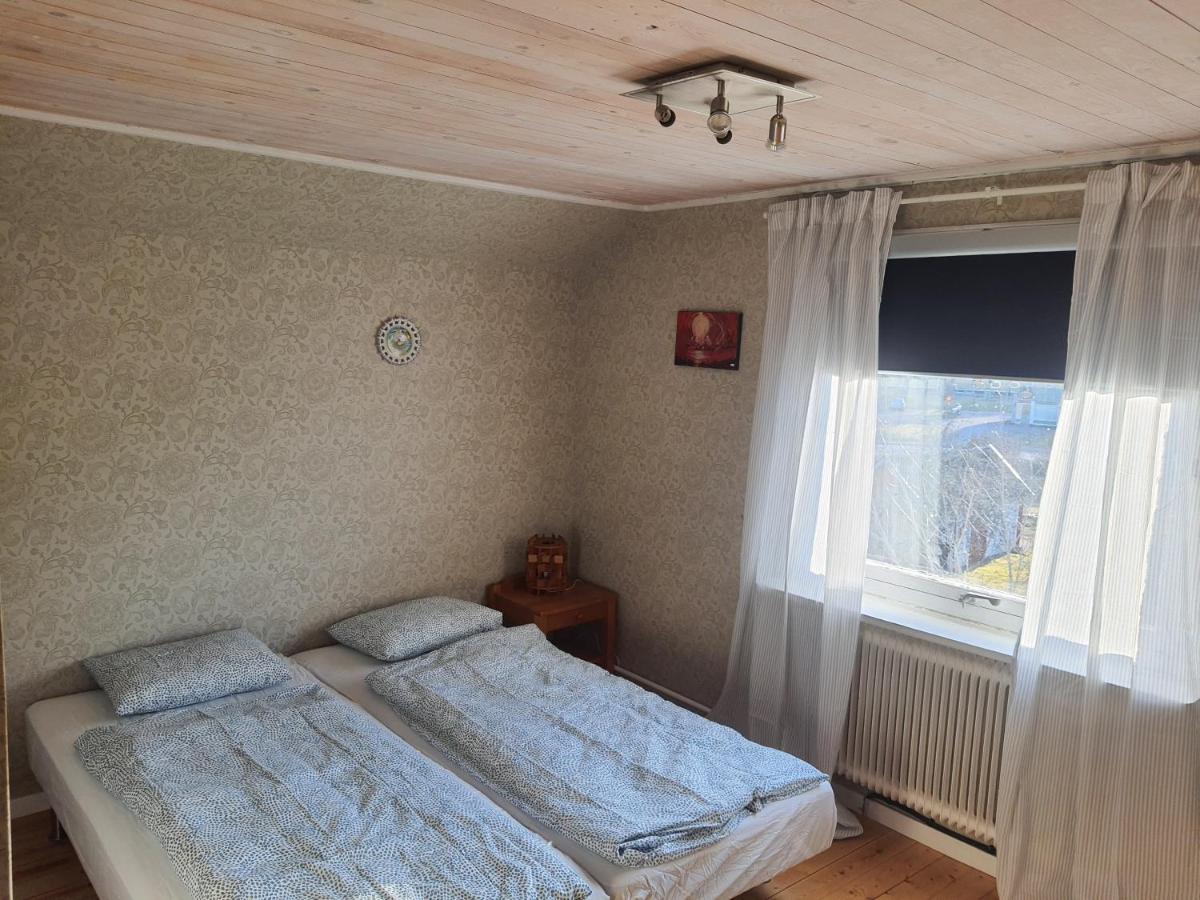 Liten Laegenhet 2 + 2 Pers Fagelfors ภายนอก รูปภาพ