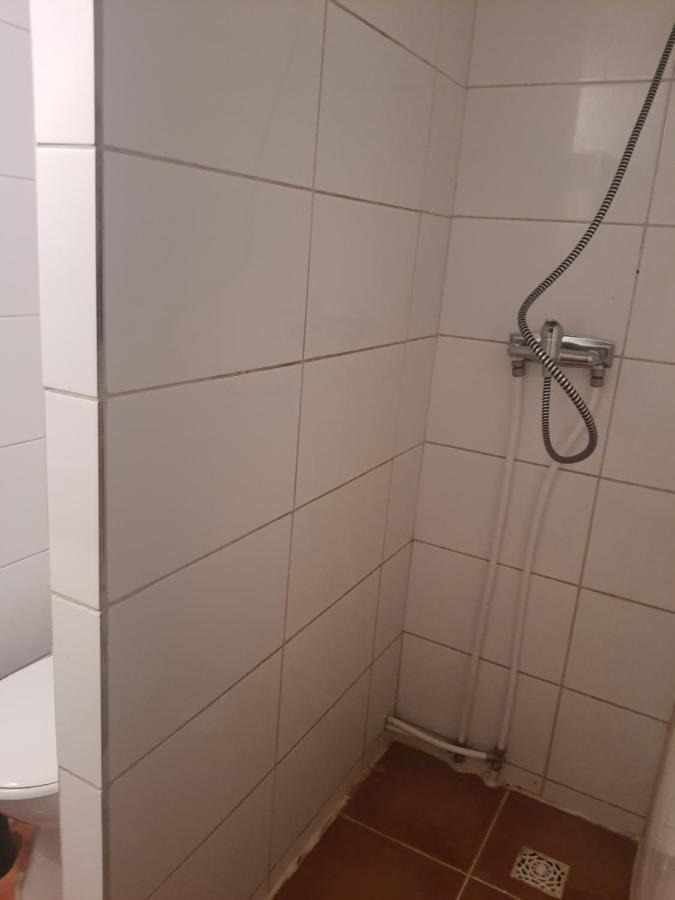 Liten Laegenhet 2 + 2 Pers Fagelfors ภายนอก รูปภาพ